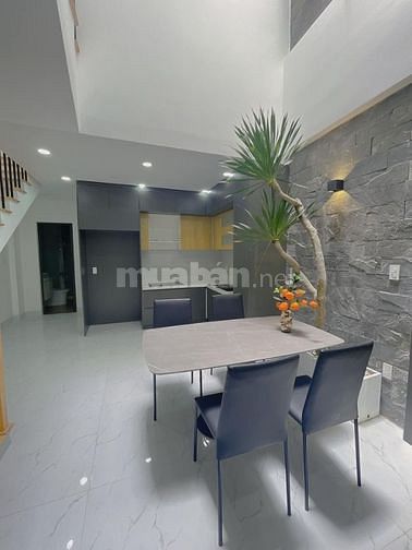 Bán gấp nhà phô Đội Cấn giá 3.59 tỷ, 28mx 6 tầng, ngõ gần, có sổ