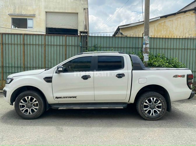 KẸT TIỀN BÁN GẤP XE FORD RANGER WILDTRAK 2.0L4x4