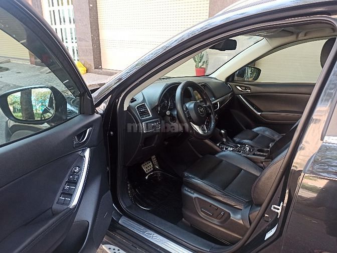 Bán xe Mazda CX5. SX 2017, màu đen, Còn zin mới 98% bao test