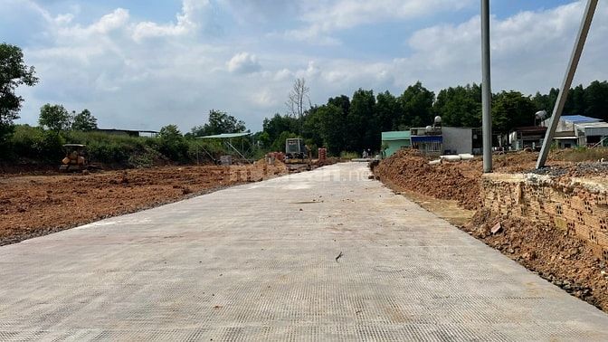 Cắt lỗ vài nền KCN Sông Mây xoay sở cuối năm