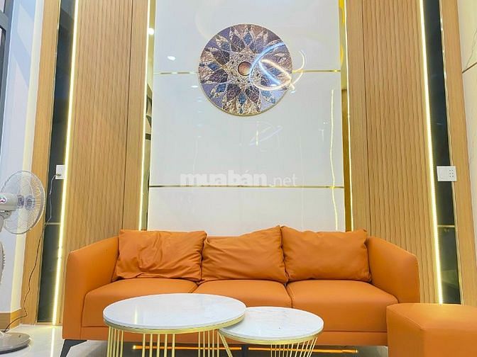 Nhà 2 lầu 4PN đường 7m ngay chợ Liên Khu 5-6 giá 2ti8