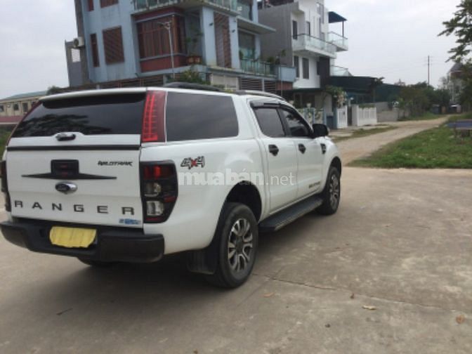 Chính chủ bán pord 3.2 bản đủ vua bán tải xe nguyên vẹn ,nhập thái 