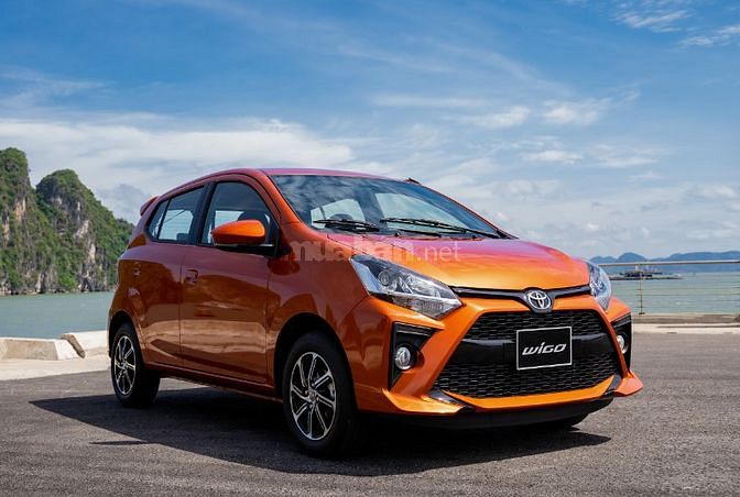 Đời 12/2021 màu đỏ , số tự đông . đi 11000km 