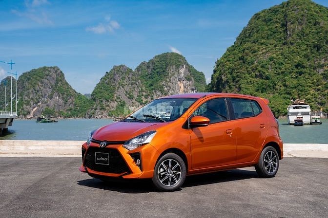 Đời 12/2021 màu đỏ , số tự đông . đi 11000km 