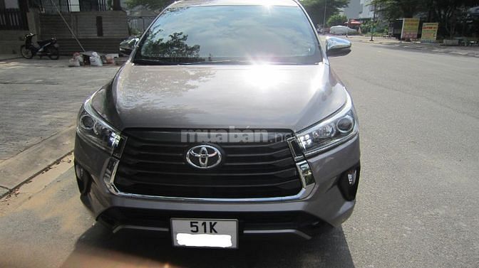 cần bán xe toyota innova đời cuối 2021