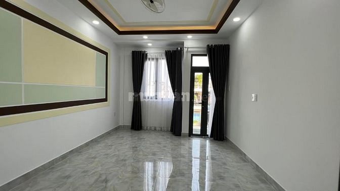 Bán gấp nhà Quận10, đường Hòa Hưng, 50m2, 5 tầng, 6pn, giá 8,9tỷ