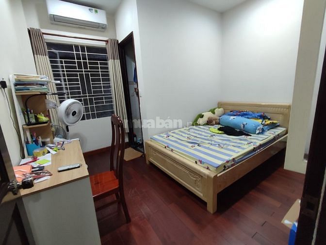 Bán nhà Trần Bình Trọng, Quận 5 (4x15m) 1 Trệt 3 Lầu. hẻm 5m