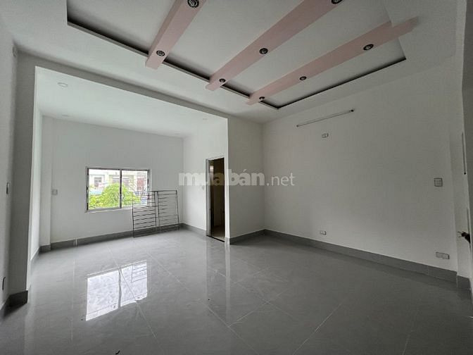 Cho thuê nhà 5PN đường Vân Đồn gần Sông Hàn, Quận Sơn Trà, Đà Nẵng