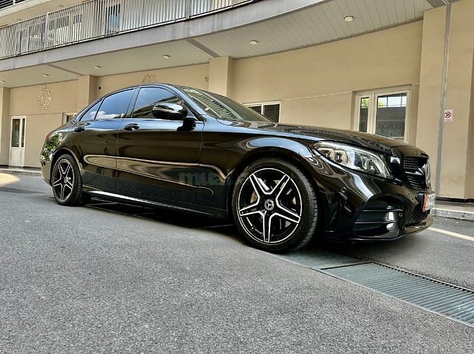 Bán xe Mercedes Benz C300AMG Model T12/2019 Fom 2020 Màu Đen Bóng