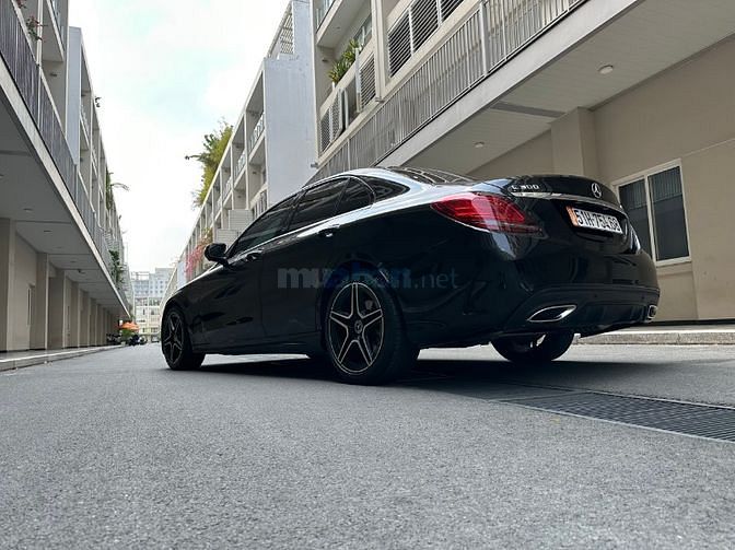 Bán xe Mercedes Benz C300AMG Model T12/2019 Fom 2020 Màu Đen Bóng