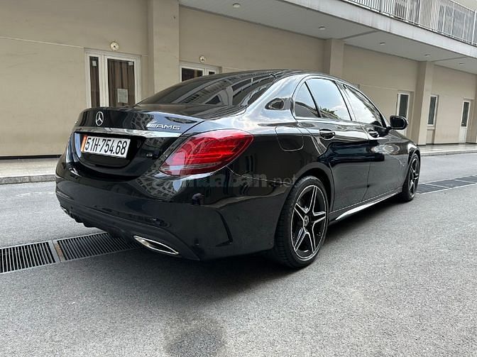 Bán xe Mercedes Benz C300AMG Model T12/2019 Fom 2020 Màu Đen Bóng