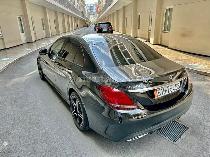 Bán xe Mercedes Benz C300AMG Model T12/2019 Fom 2020 Màu Đen Bóng