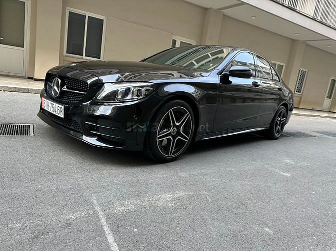 Bán xe Mercedes Benz C300AMG Model T12/2019 Fom 2020 Màu Đen Bóng