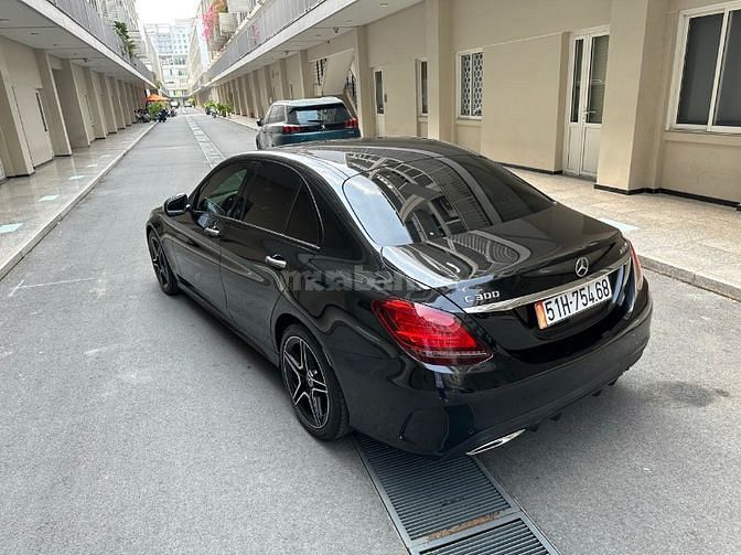 Bán xe Mercedes Benz C300AMG Model T12/2019 Fom 2020 Màu Đen Bóng