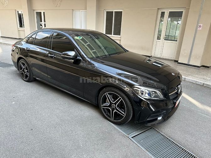 Bán xe Mercedes Benz C300AMG Model T12/2019 Fom 2020 Màu Đen Bóng