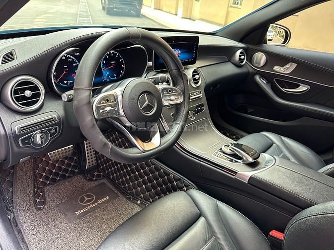 Bán xe Mercedes Benz C300AMG Model T12/2019 Fom 2020 Màu Đen Bóng