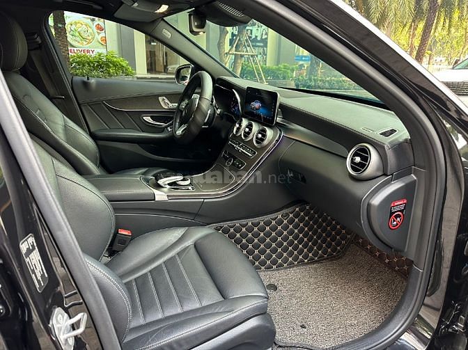 Bán xe Mercedes Benz C300AMG Model T12/2019 Fom 2020 Màu Đen Bóng