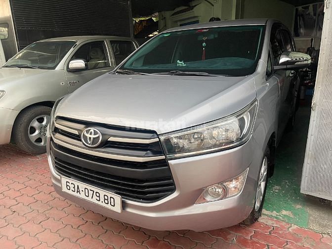 Totota Innova 2.0E SX 2018 Xe Gia Đình Sử Dụng.