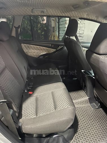 Totota Innova 2.0E SX 2018 Xe Gia Đình Sử Dụng.