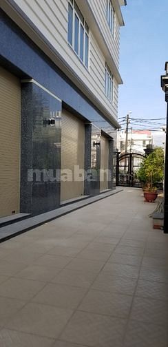Cho thuê nhà Nguyên Căn 2 Mặt Tiền mới xây (11m x 25m ) tại Thủ Đức