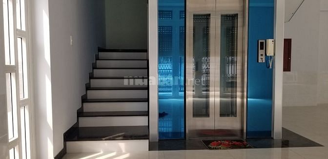 Cho thuê nhà Nguyên Căn 2 Mặt Tiền mới xây (11m x 25m ) tại Thủ Đức