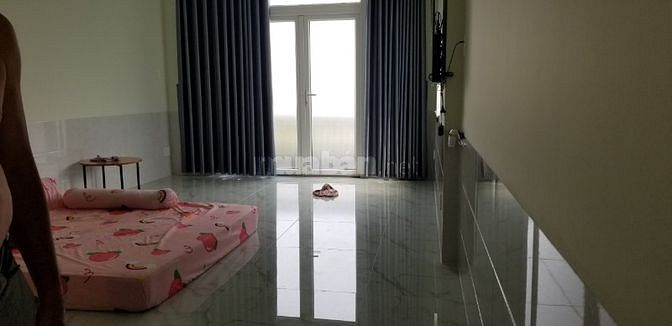 Cho thuê nhà Nguyên Căn 2 Mặt Tiền mới xây (11m x 25m ) tại Thủ Đức