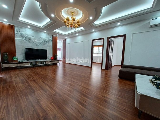 Tôi bán căn hộ CT1 Vimeco II Nguyễn Chánh, Cạnh BigC Thăng Long; 4 PN