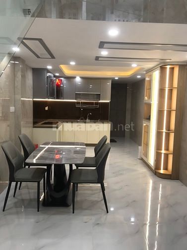 Nhà xây dựng cao cấp, sổ hồng chính chủ, đã hoàn công