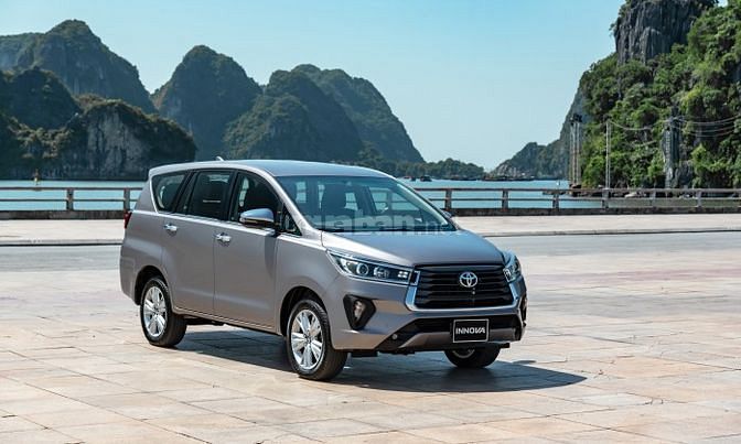 Tuyển lái xe 7 chỗ chạy phục vụ cho hãng NN (không cần ngoại ngữ)