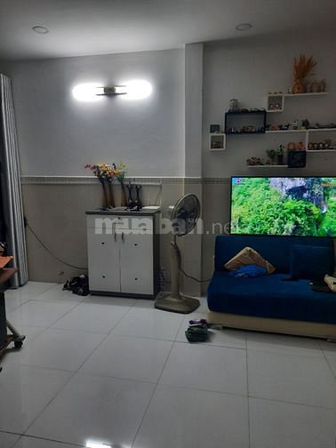 Bán nhà Bà Hom 2,8 tỷ  ngang 7m dài 5m 
