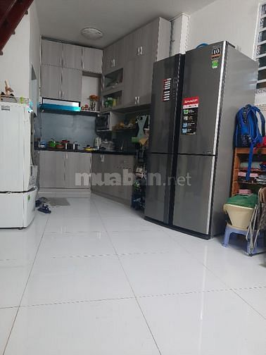 Bán nhà Bà Hom 2,8 tỷ  ngang 7m dài 5m 