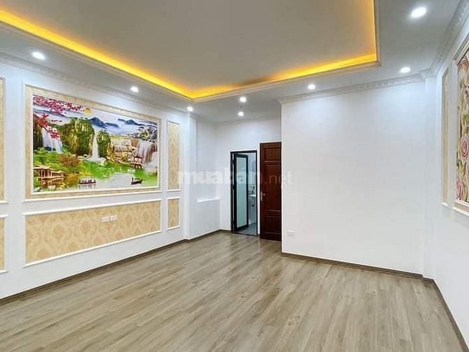 Bán nhà đẹp gần Times City 34m, 5 tầng, mt 4m, giá 5.95 tỷ. 
