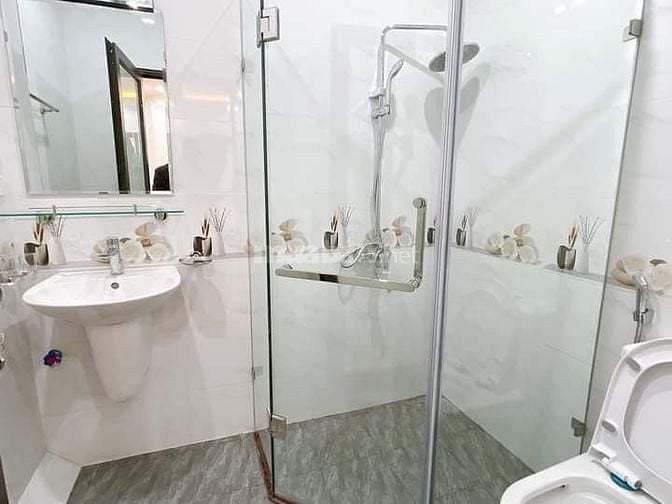 Bán nhà đẹp gần Times City 34m, 5 tầng, mt 4m, giá 5.95 tỷ. 