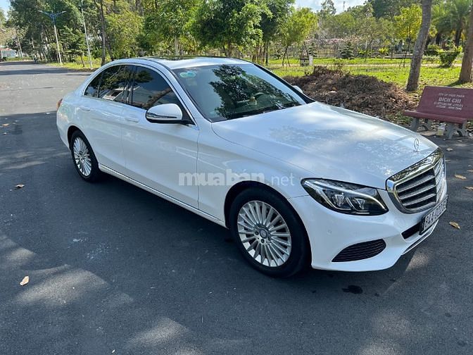 Bán xe Mercedes Benz C250 Exclusive Model T12/2016 màu trắng camay