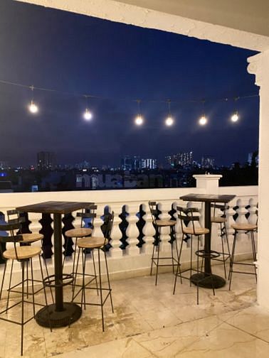 SANG NHƯỢNG QUÁN HAILEMOT ROOFTOP BAR
