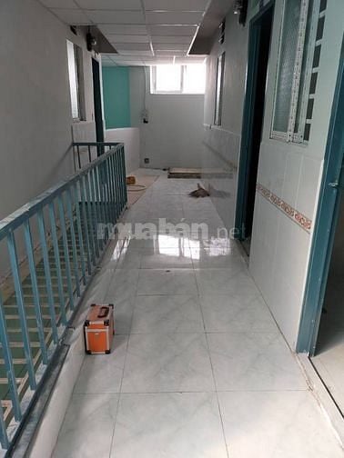 Cho thuê Phòng trọ mặt tiền đường Trần Tấn, Tân Phú, 40m2, thang máy