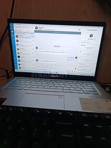 Cần ra đi asus vivobook đang sử dụng