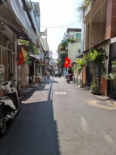 Bán nhà chính chủ hẻm xe hơi đường Nguyễn Đình Chiểu, P. 3, Phú Nhuận.