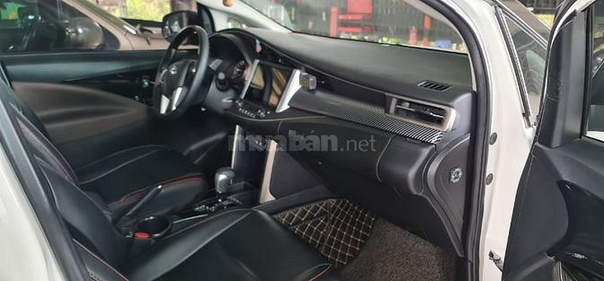 Xe InnovaG 2.0 AT, số tự động 2021, chạy lướt 12ngàn km, nệm da