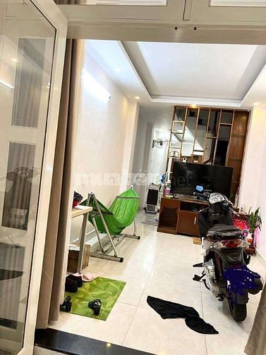 Bán nhà hẻm Phan Đình Phùng, 3 tầng còn mới 42m2 giá 6,6 tỷ