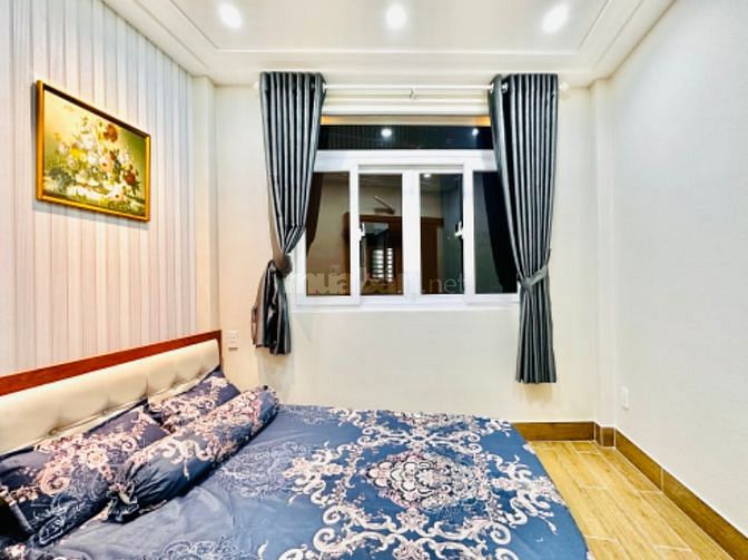 Nhà 3 lầu 3 PN full nội thất 25m2 Thống Nhất P11 GV