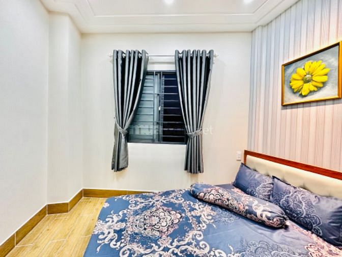 Nhà 3 lầu 3 PN full nội thất 25m2 Thống Nhất P11 GV