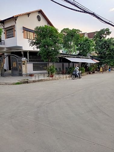 Bán nhà số 18B2 khu biệt thự Thạnh Xuân, Hà Huy Giáp, Quận 12, 16x24m