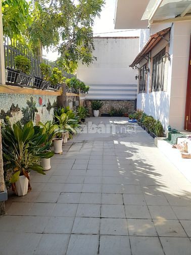 Bán nhà số 18B2 khu biệt thự Thạnh Xuân, Hà Huy Giáp, Quận 12, 16x24m