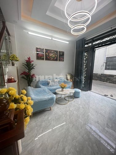 Nhà bán 1 trệt 2 lầu - 4.3m x 9m tại Phan Huy Ích giáp Tân Bình