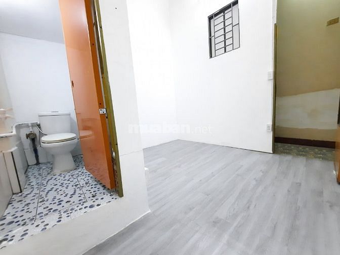 PHÒNG TRỌ GIÁ RẺ SẠCH SẼ MÁT MẺ GẦN LẠC LONG QUÂN-HỒNG LẠC
