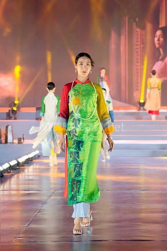 Quản lý, thợ may, thợ phụ, thợ thêu tay có kinh nghiệm