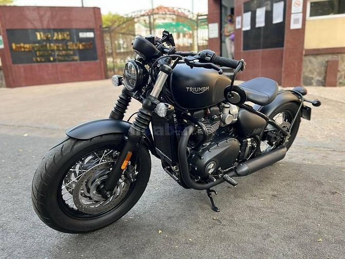 Triumph BOBBER BLACK 2020 Zin Xe Đẹp Mới