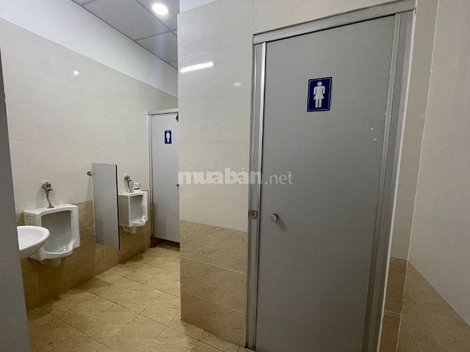 Nhà RỘNG có sân 12x25m 1 lầu, 8P lớn đ. 12m gần chợ 184/2 Tân Hương 