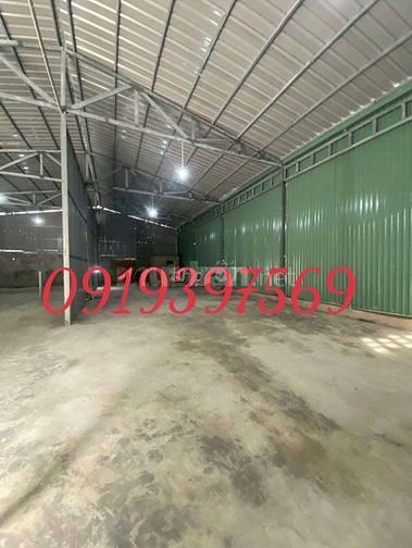 Cho thuê MTKD Đường Quốc Lộ 1K, TĐ. Dt:380m2. Giá 20 triệu.